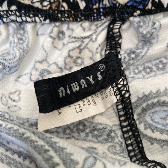 Paisley Print Leggings - Picture 3 of 3